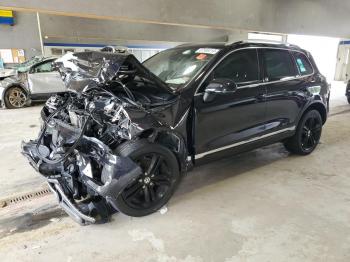  Salvage Volkswagen Touareg