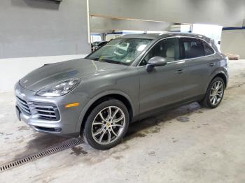  Salvage Porsche Cayenne