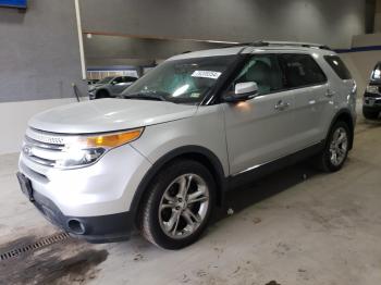  Salvage Ford Explorer