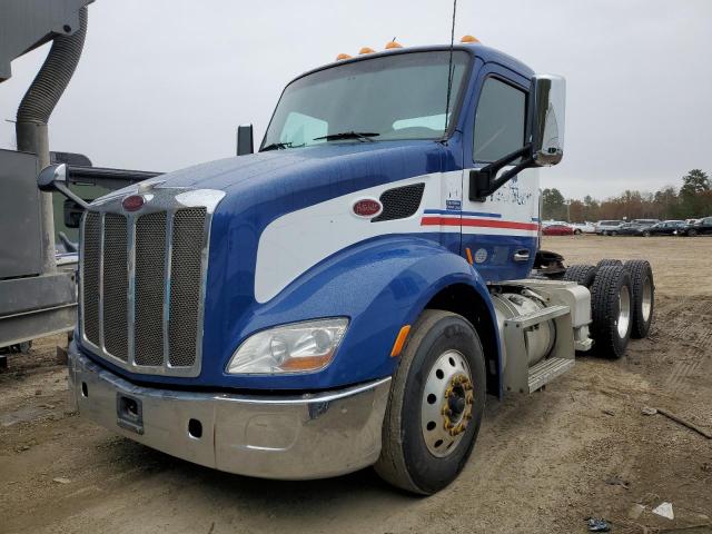  Salvage Peterbilt 579