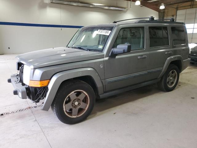  Salvage Jeep Commander