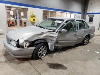  Salvage Volvo S70