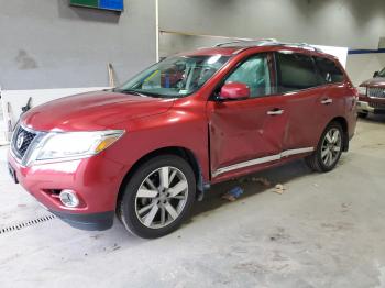  Salvage Nissan Pathfinder