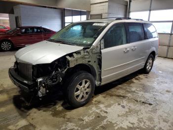  Salvage Chrysler Minivan