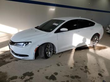  Salvage Chrysler 200