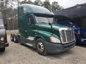  Salvage Freightliner Cascadia 1