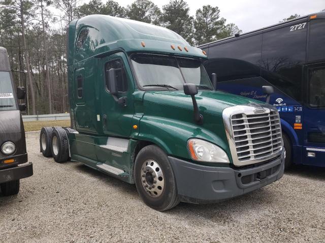  Salvage Freightliner Cascadia 1