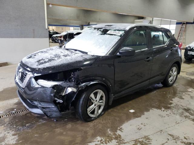  Salvage Nissan Kicks