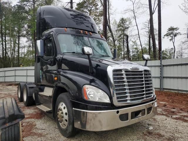  Salvage Freightliner Cascadia