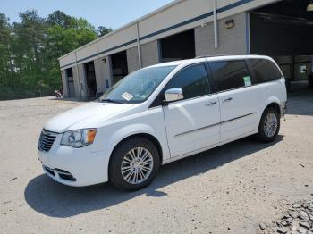  Salvage Chrysler Minivan