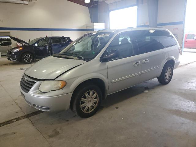  Salvage Chrysler Town & Country