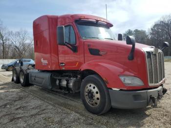  Salvage Peterbilt 579