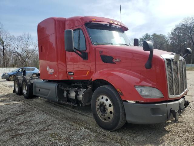  Salvage Peterbilt 579