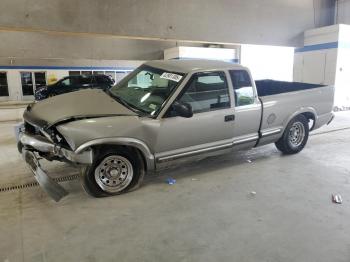  Salvage Chevrolet S-10