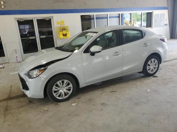  Salvage Toyota Yaris