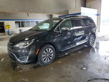  Salvage Chrysler Pacifica