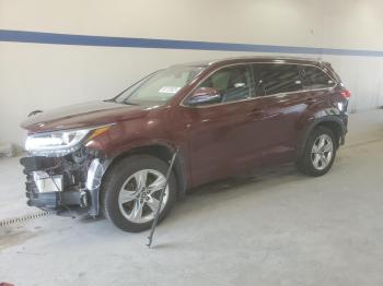  Salvage Toyota Highlander