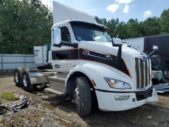  Salvage Peterbilt Tractor 579