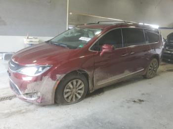  Salvage Chrysler Pacifica