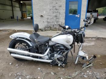  Salvage Harley-Davidson Fl