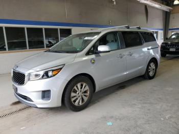  Salvage Kia Sedona