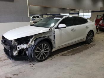  Salvage Kia Cadenza