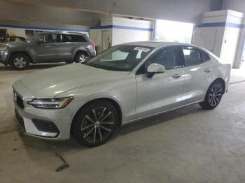  Salvage Volvo S60