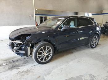  Salvage Porsche Cayenne