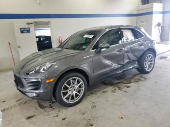  Salvage Porsche Macan