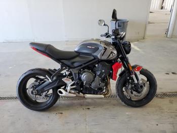  Salvage Triumph Motorcycle Trident 66