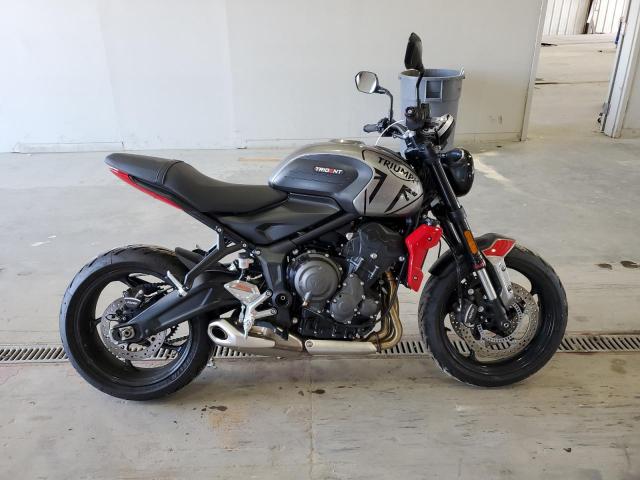  Salvage Triumph Motorcycle Trident 66