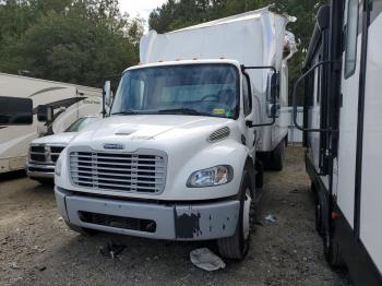 Salvage Freightliner M2 106 Med
