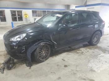  Salvage Porsche Cayenne
