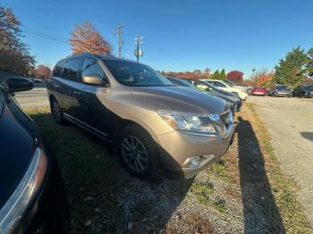  Salvage Nissan Pathfinder