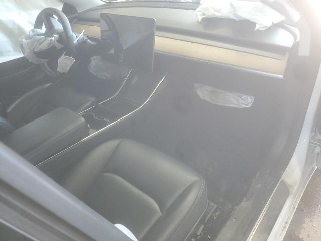 Tesla Model 3 Image 7