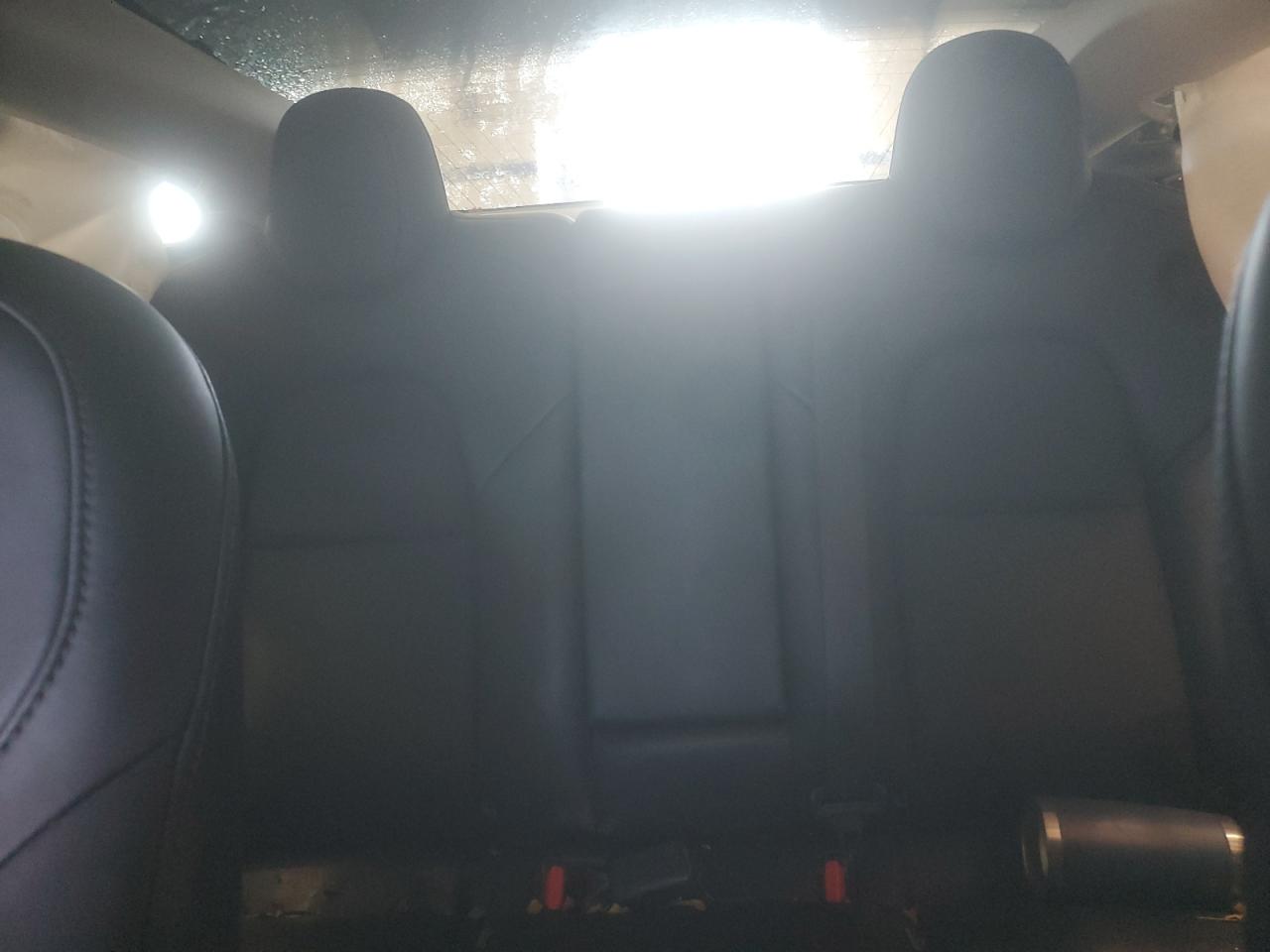 Tesla Model 3 Image 12