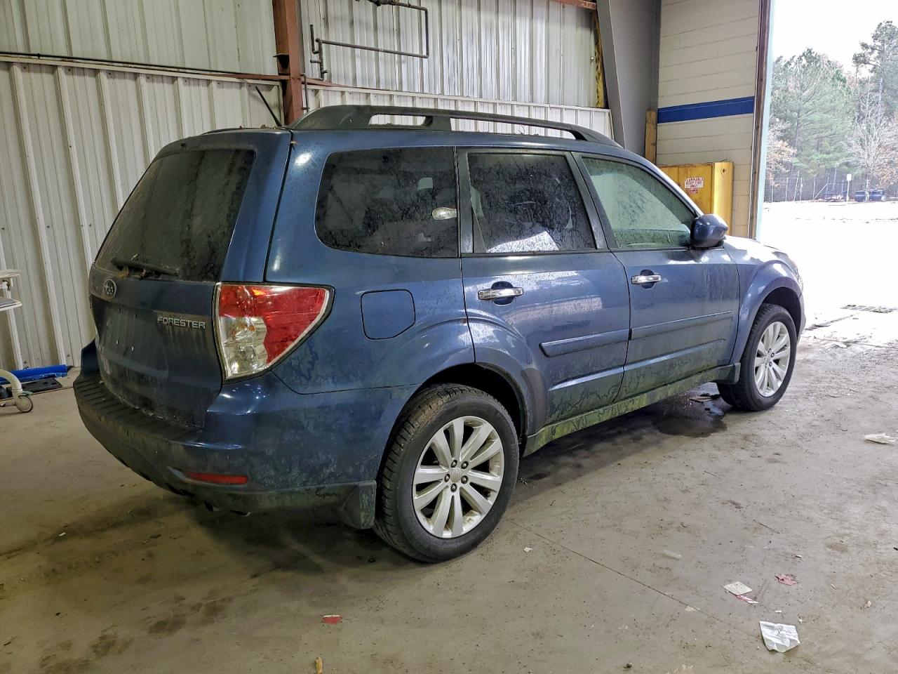 Subaru Forester 2.5x Premium Image 12