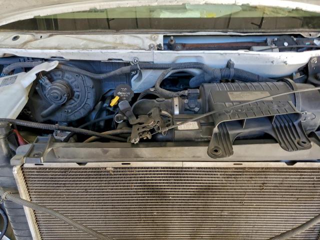 Chevrolet Express Image 4