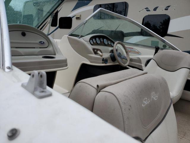 Sea Ray Boat Image 9
