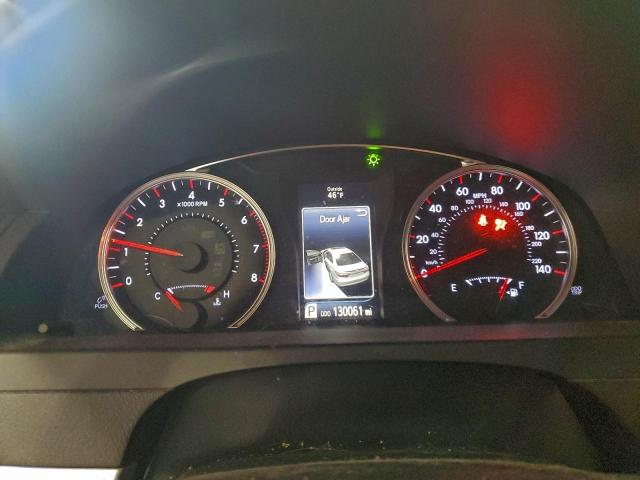 Toyota Camry Le Image 8