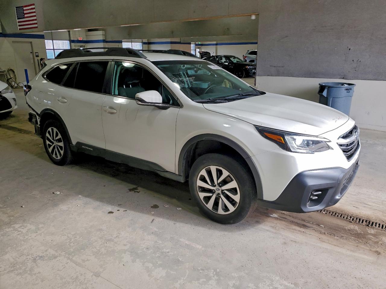 Subaru Outback Premium Image 4