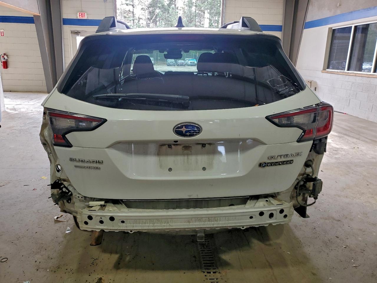 Subaru Outback Premium Image 12