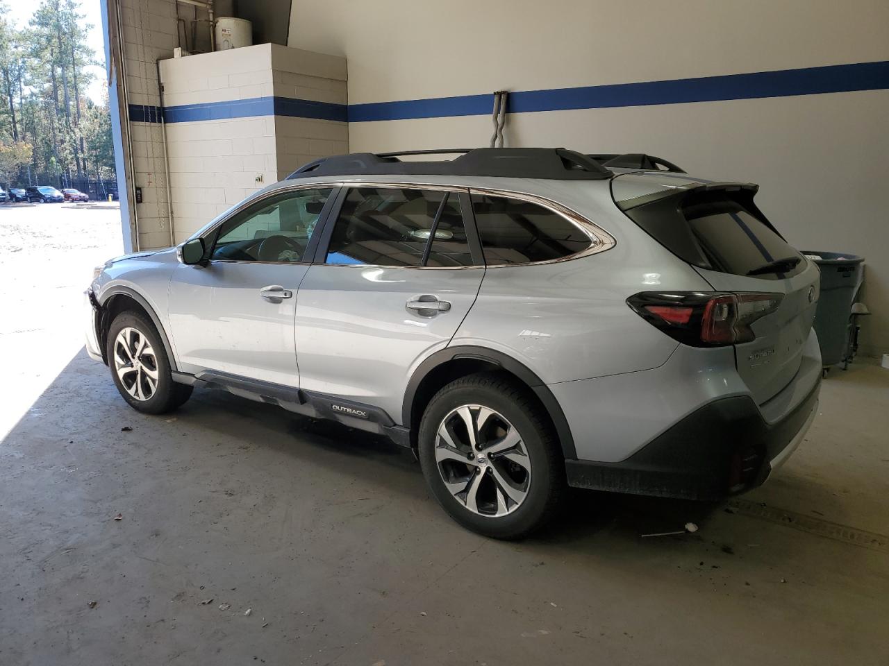Subaru Outback Limited Image 9