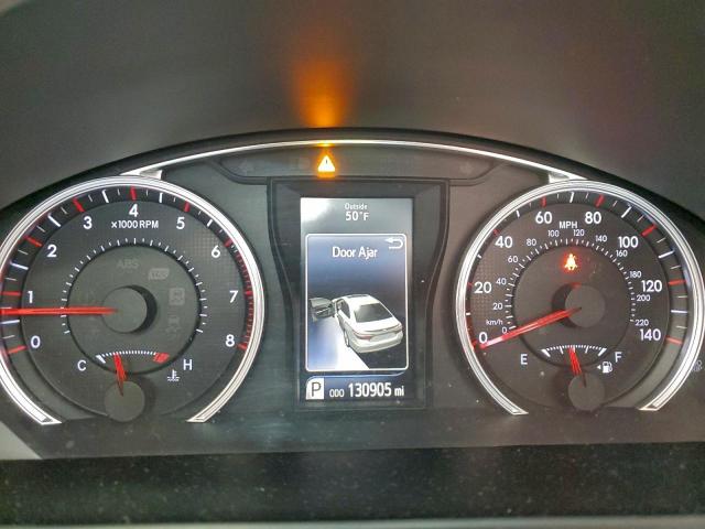 Toyota Camry Le Image 9