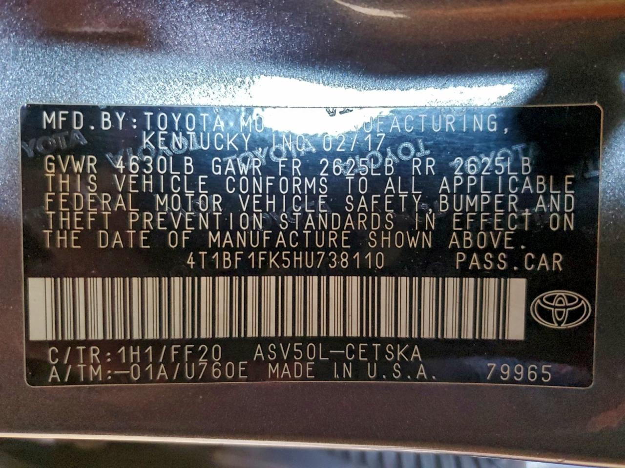 Toyota Camry Le Image 10