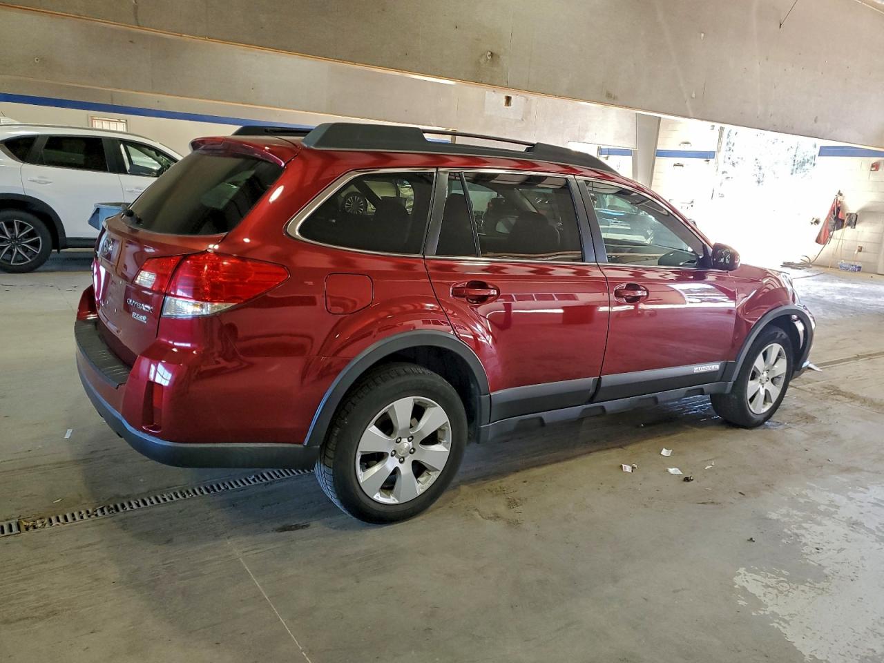 Subaru Outback 2.5i Premium Image 4