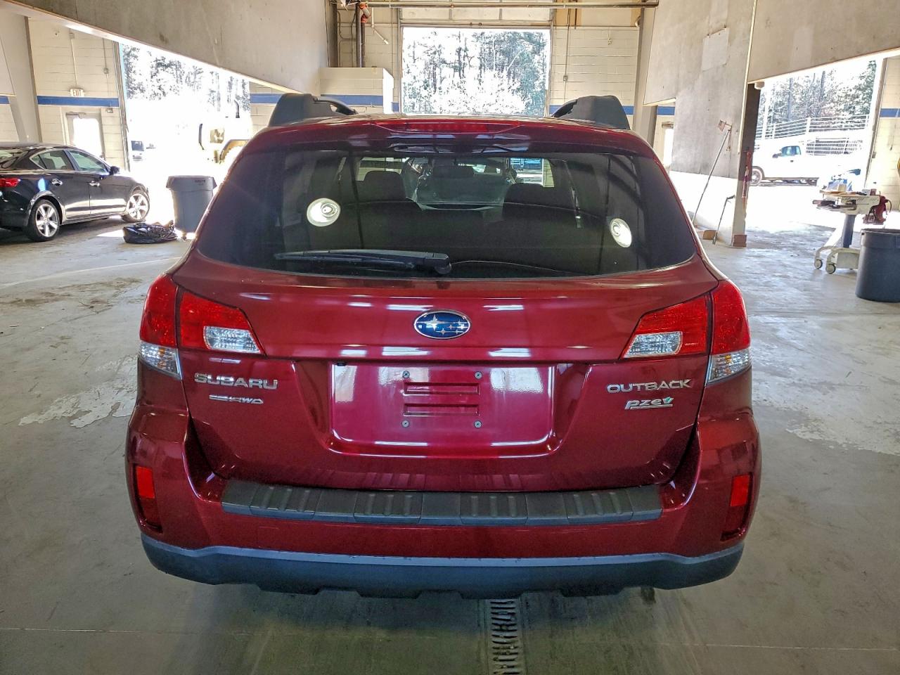 Subaru Outback 2.5i Premium Image 7