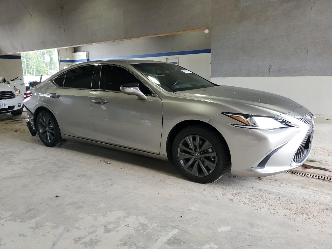 Lexus Es 350 Base Image 2