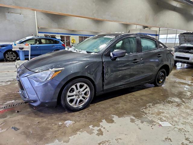  Salvage Toyota Yaris