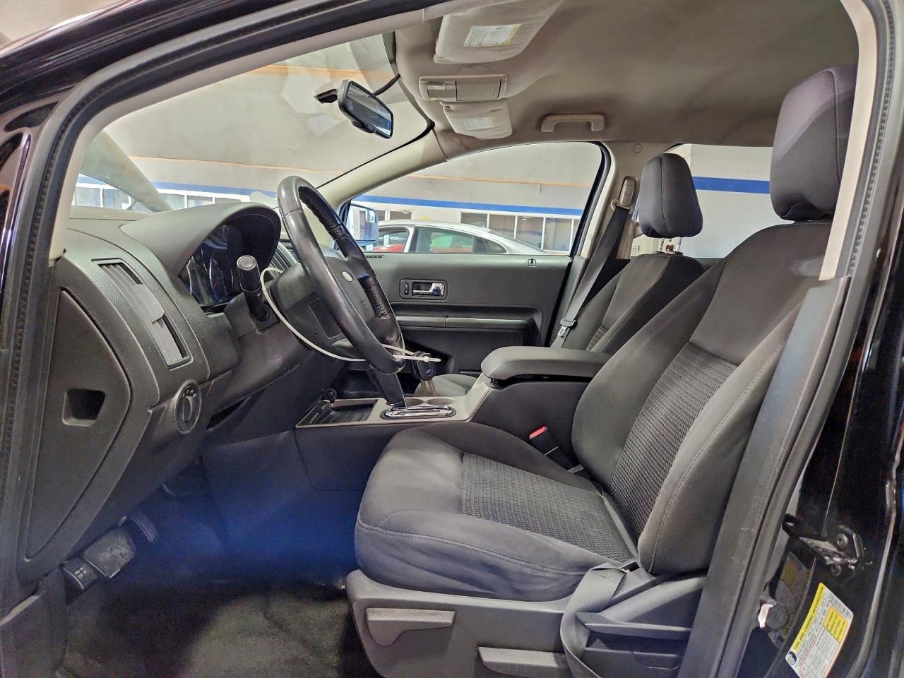 Ford Edge Se Image 6
